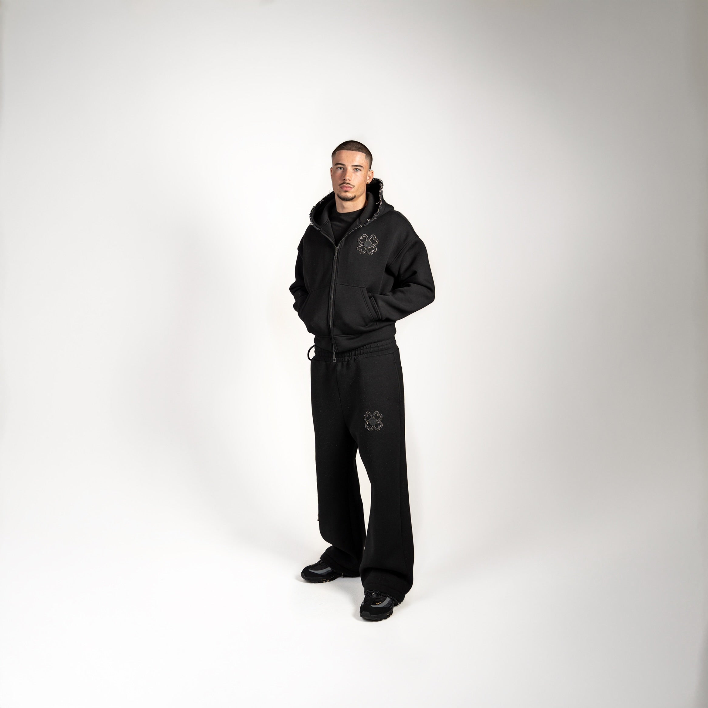 TOROM - Jogging suit Obsidian Black