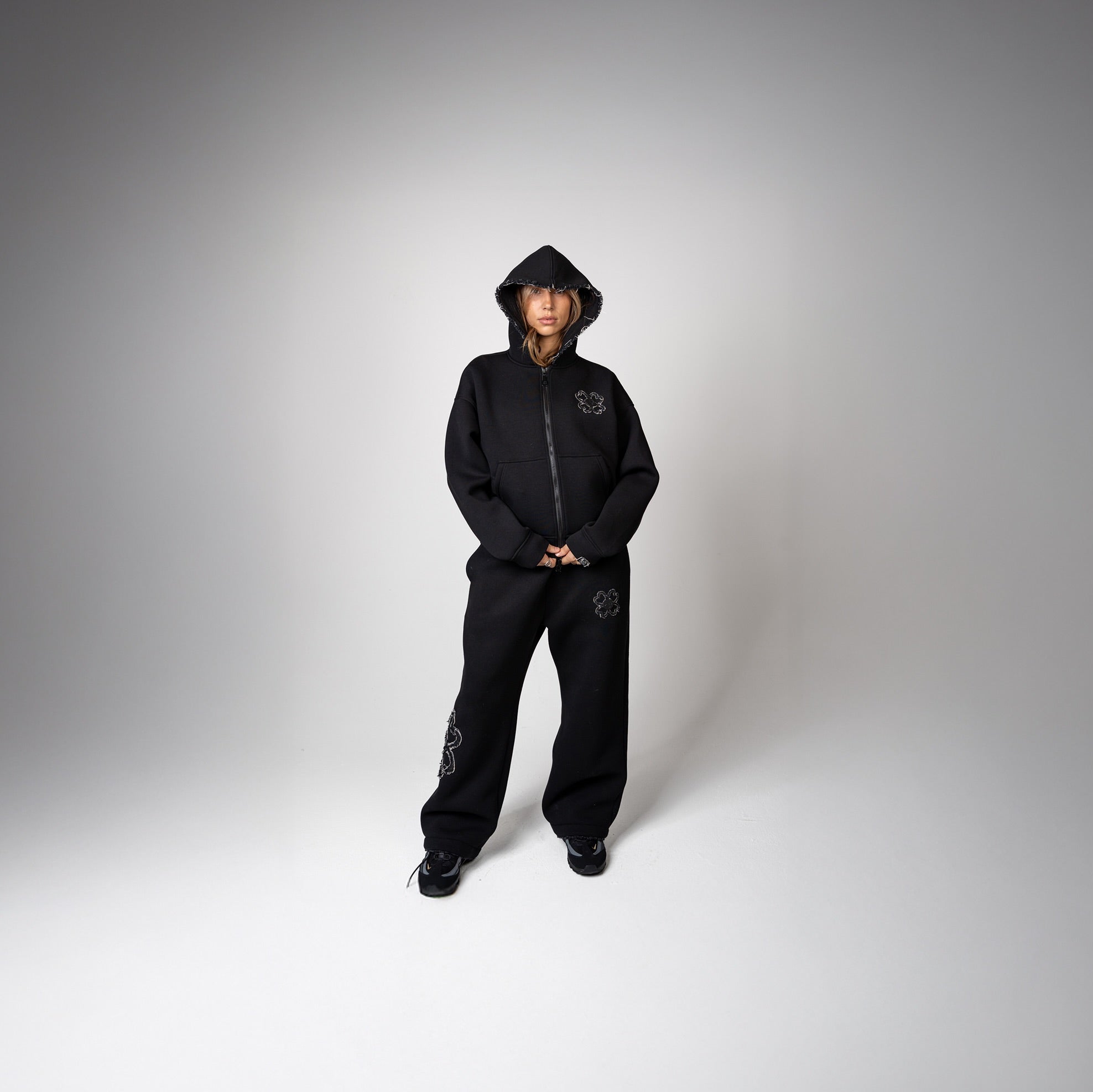 TOROM - Jogging suit Obsidian Black